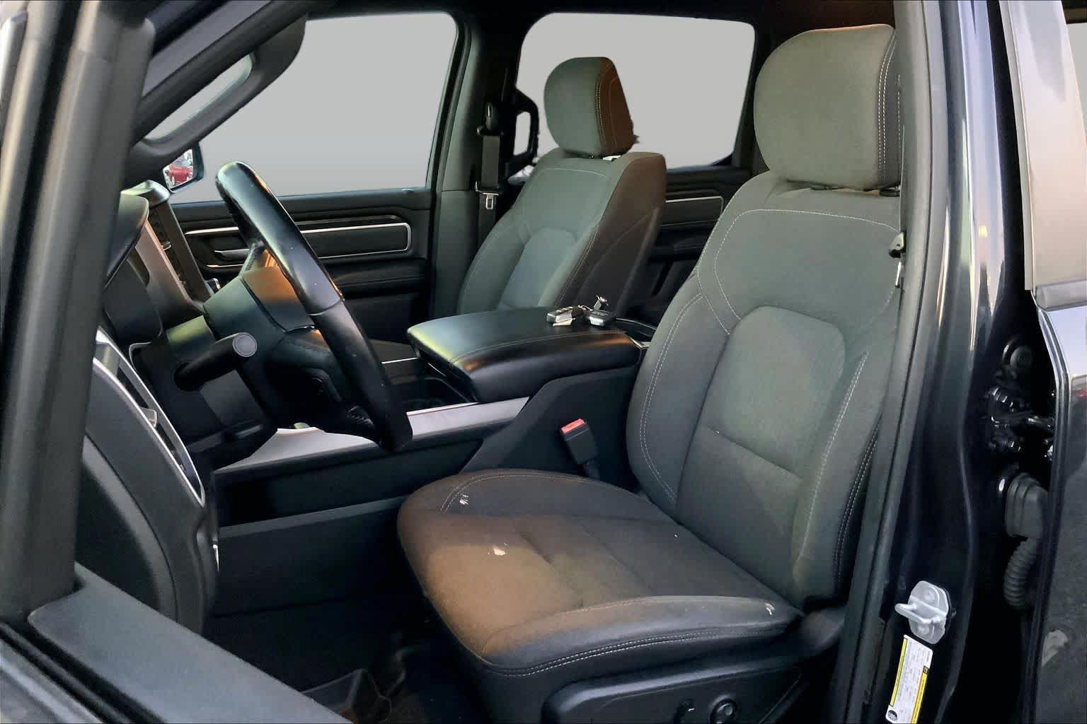Used 2019 RAM 1500 Big Horn AWD/4WD image 7