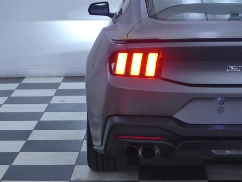 Used 2025 Ford Mustang GT Premium RWD image 31