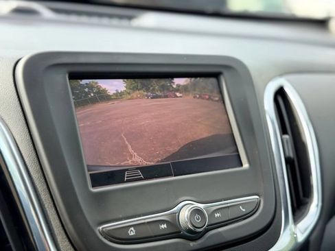 Used 2023 Chevrolet Equinox LT FWD image 15