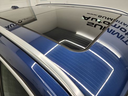 Used 2025 BMW X1 xDrive28i image 4