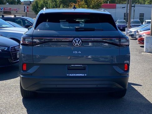 Certified 2024 Volkswagen ID.4 2WD image 2