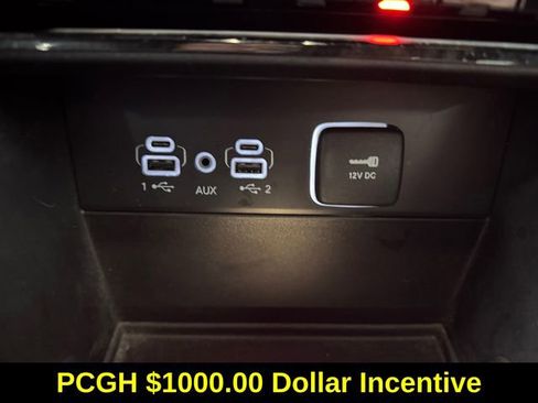 Used 2025 Jeep Grand Cherokee L Limited image 16