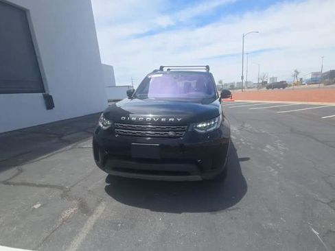 Used 2019 Land Rover Discovery SE AWD/4WD image 2