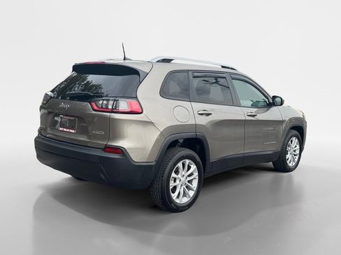Used 2021 Jeep Cherokee Latitude image 4