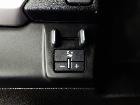 Used 2018 Chevrolet Tahoe Premier RWD image 22