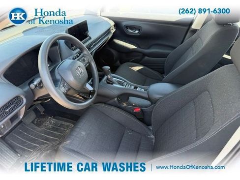 Used 2024 Honda HR-V LX image 5