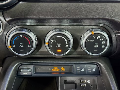 Used 2023 MAZDA MX-5 Miata Grand Touring w/ Weather Package image 19