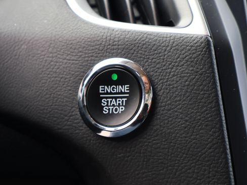 Used 2023 Ford Edge SEL image 29