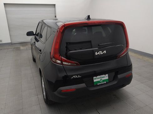 Used 2022 Kia Soul LX w/ Technology Package FWD image 6