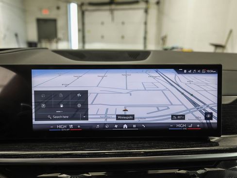 New 2026 BMW X5 xDrive40i w/ Executive Package image 16