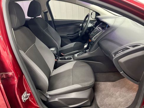 Used 2013 Ford Focus SE FWD image 20