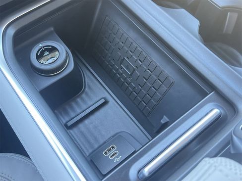 New 2025 Ford Expedition Max Platinum w/ Platinum Ultimate Package image 8