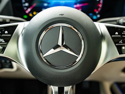New 2026 Mercedes-Benz GLA 250 4MATIC image 31