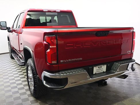 Used 2025 Chevrolet Silverado 3500 LTZ w/ LTZ Premium Package image 4