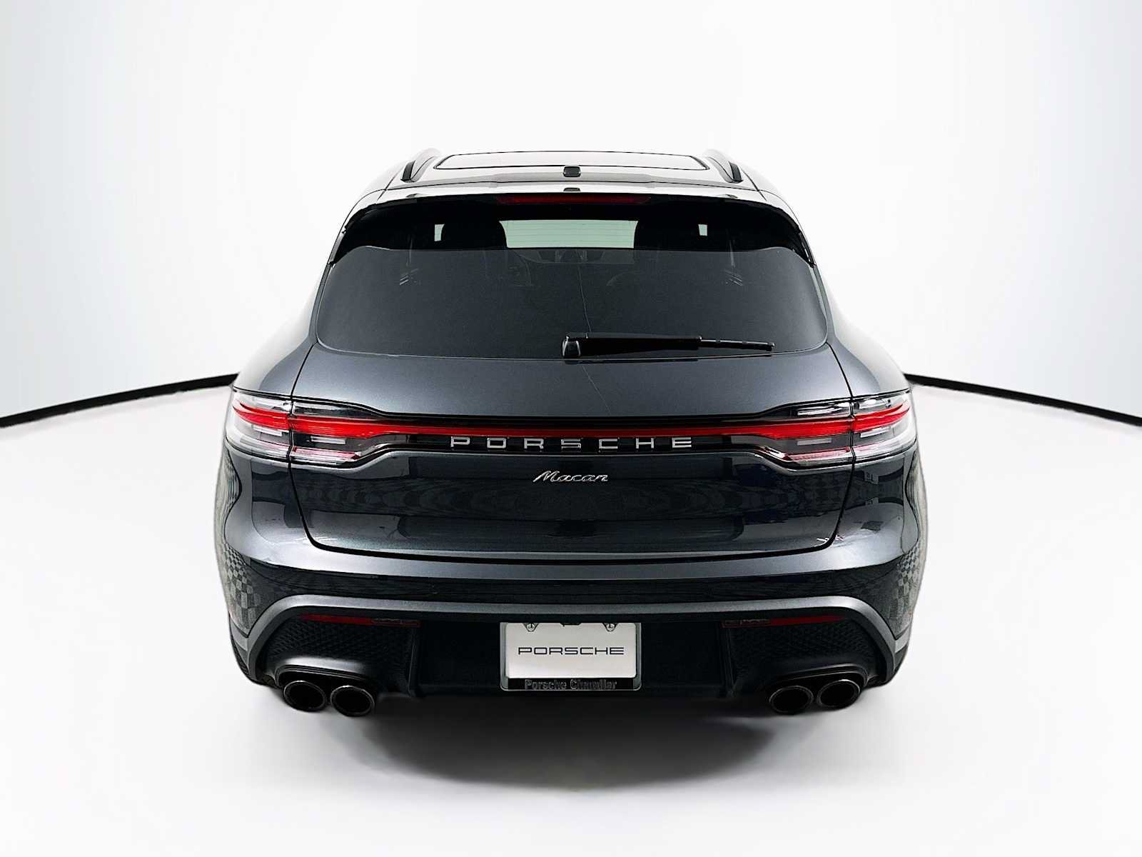 Certified 2026 Porsche Macan AWD/4WD image 10
