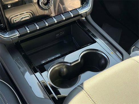 New 2026 GMC Yukon Elevation image 10