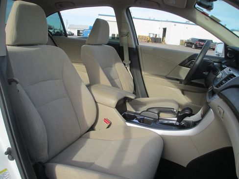 Used 2014 Honda Accord EX image 15