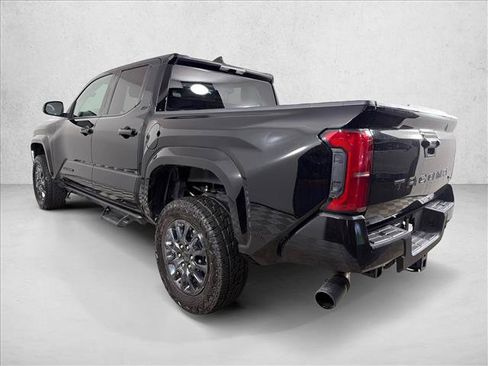 Used 2025 Toyota Tacoma SR5 RWD image 5