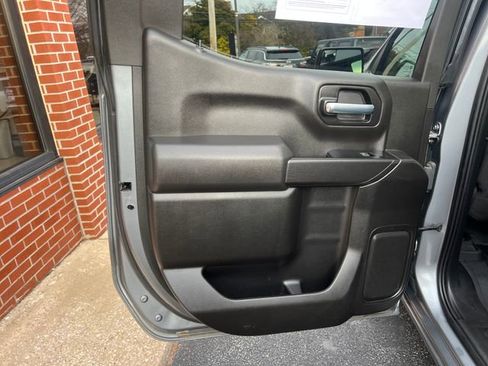 Used 2021 Chevrolet Silverado 1500 Custom image 24