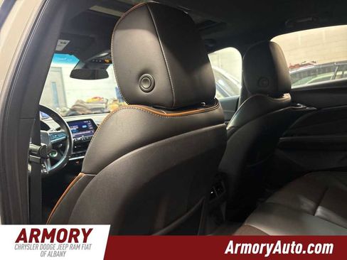 Used 2021 Cadillac CT4 V w/ Technology Package image 29