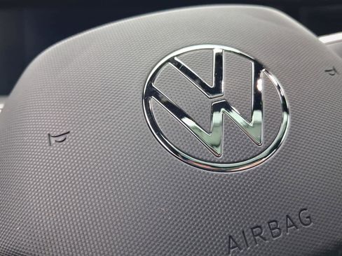 New 2026 Volkswagen Tiguan SE R-Line AWD/4WD image 24