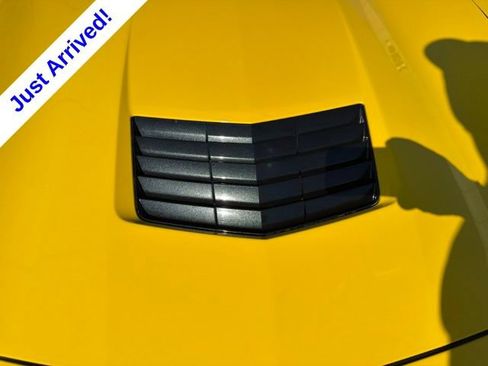 Used 2015 Chevrolet Corvette Stingray Convertible w/ 3LT Preferred Equipment Group RWD image 10