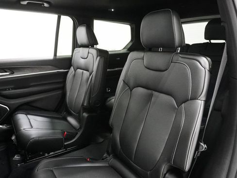 New 2026 Jeep Grand Cherokee L Limited image 15