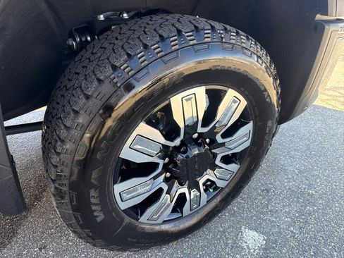 Used 2024 GMC Sierra 2500 Denali w/ Denali Reserve Package image 10