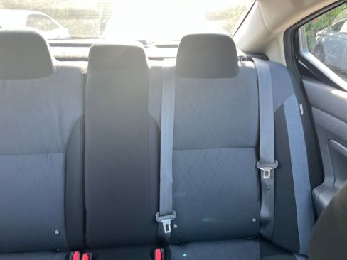 Used 2025 Nissan Versa SV FWD image 37