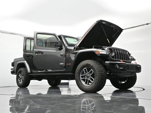 New 2025 Jeep Gladiator Mojave image 52