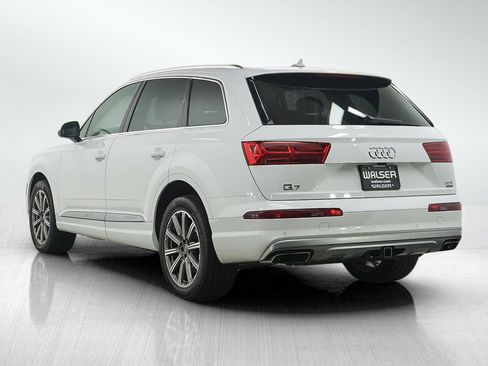 Used 2018 Audi Q7 3.0T Prestige AWD/4WD image 3