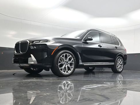 Used 2025 BMW X7 xDrive40i AWD/4WD image 65