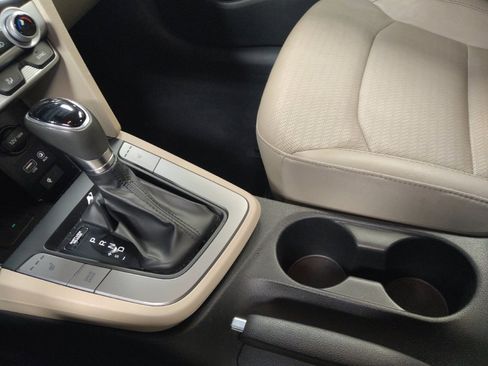 Used 2019 Hyundai Elantra Limited w/ Ultimate Package 02 FWD image 26