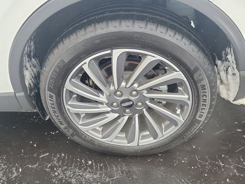 Used 2024 Lincoln Corsair Reserve w/ Equipment Group 201A image 5