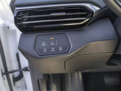 New 2025 Volkswagen ID.4 Pro S Plus image 19