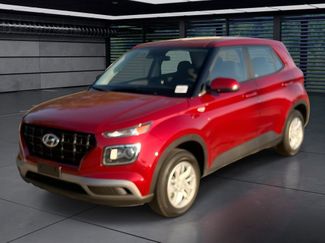 Used 2026 Hyundai Venue SE video 1