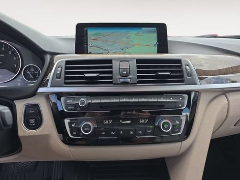 Used 2016 BMW 328i xDrive Sedan AWD/4WD image 10