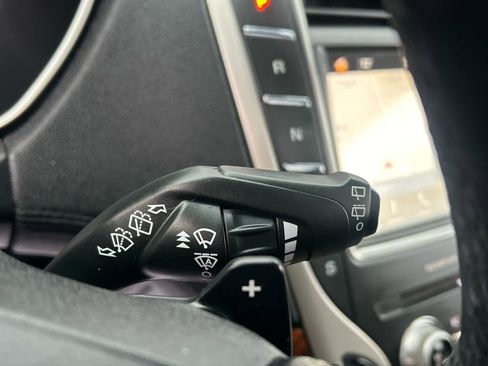 Used 2017 Lincoln MKX Reserve w/ Driver Assistance Package image 25