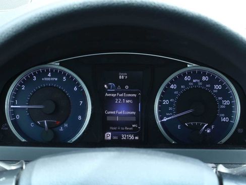 Used 2016 Toyota Camry LE FWD image 18