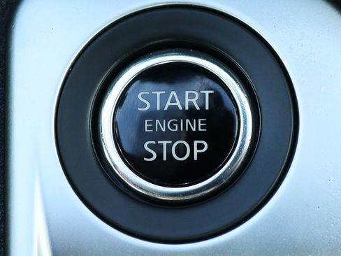 Used 2025 Nissan Sentra SV image 51