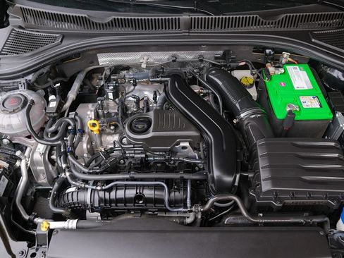 Used 2022 Volkswagen Jetta SE FWD image 9