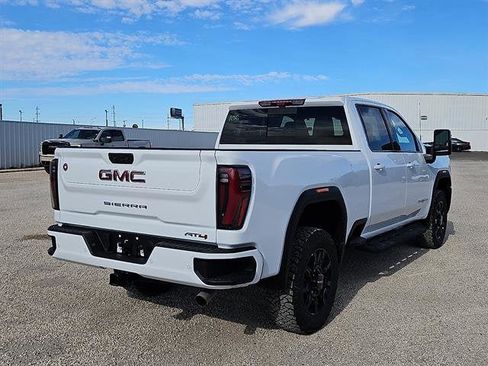 New 2026 GMC Sierra 2500 AT4 w/ Technology Package image 5