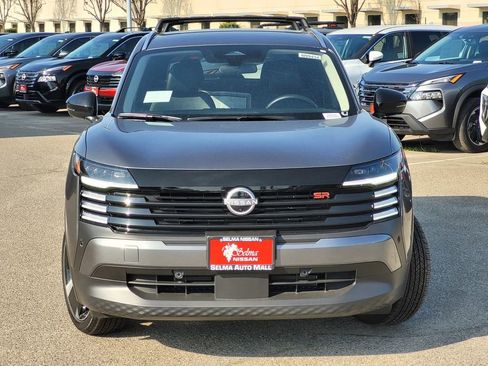 New 2026 Nissan Kicks SR image 2