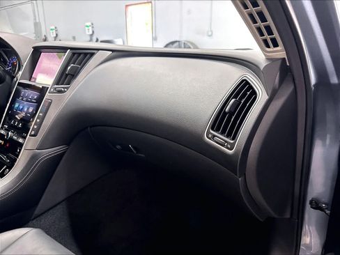 Used 2015 INFINITI Q50 Premium w/ Navigation Package RWD image 17