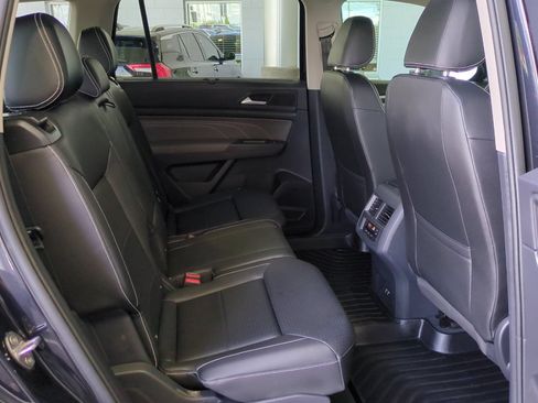 Used 2023 Volkswagen Atlas SEL R-Line AWD/4WD image 18
