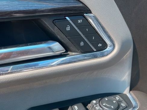 Used 2024 Chevrolet Silverado 3500 LTZ w/ LTZ Convenience Package image 12