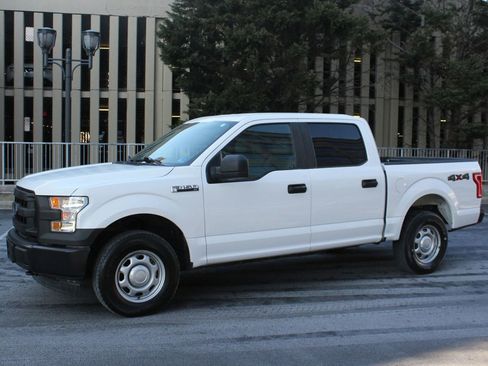 Used 2017 Ford F150 XL w/ XL Power Equipment Group AWD/4WD image 12