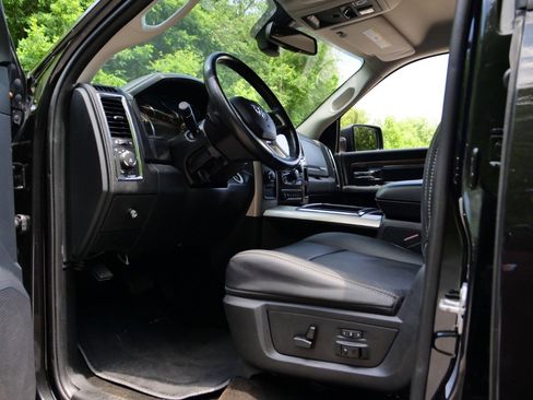 Used 2015 RAM 2500 Laramie AWD/4WD image 20