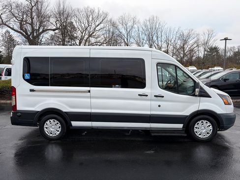 Used 2017 Ford Transit 350 XL image 7