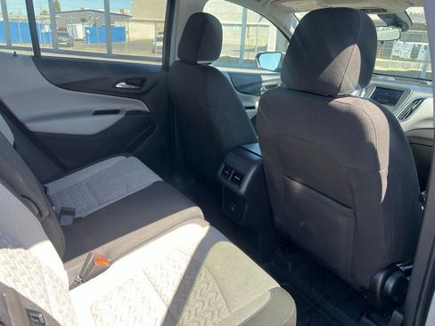 Used 2024 Chevrolet Equinox LS w/ LS Convenience Package FWD image 10